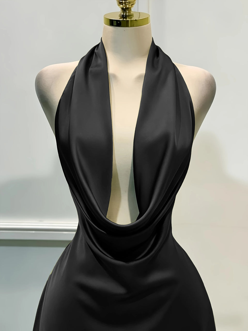 Vestido de Satén Elegante para Mujer - Escote Halter