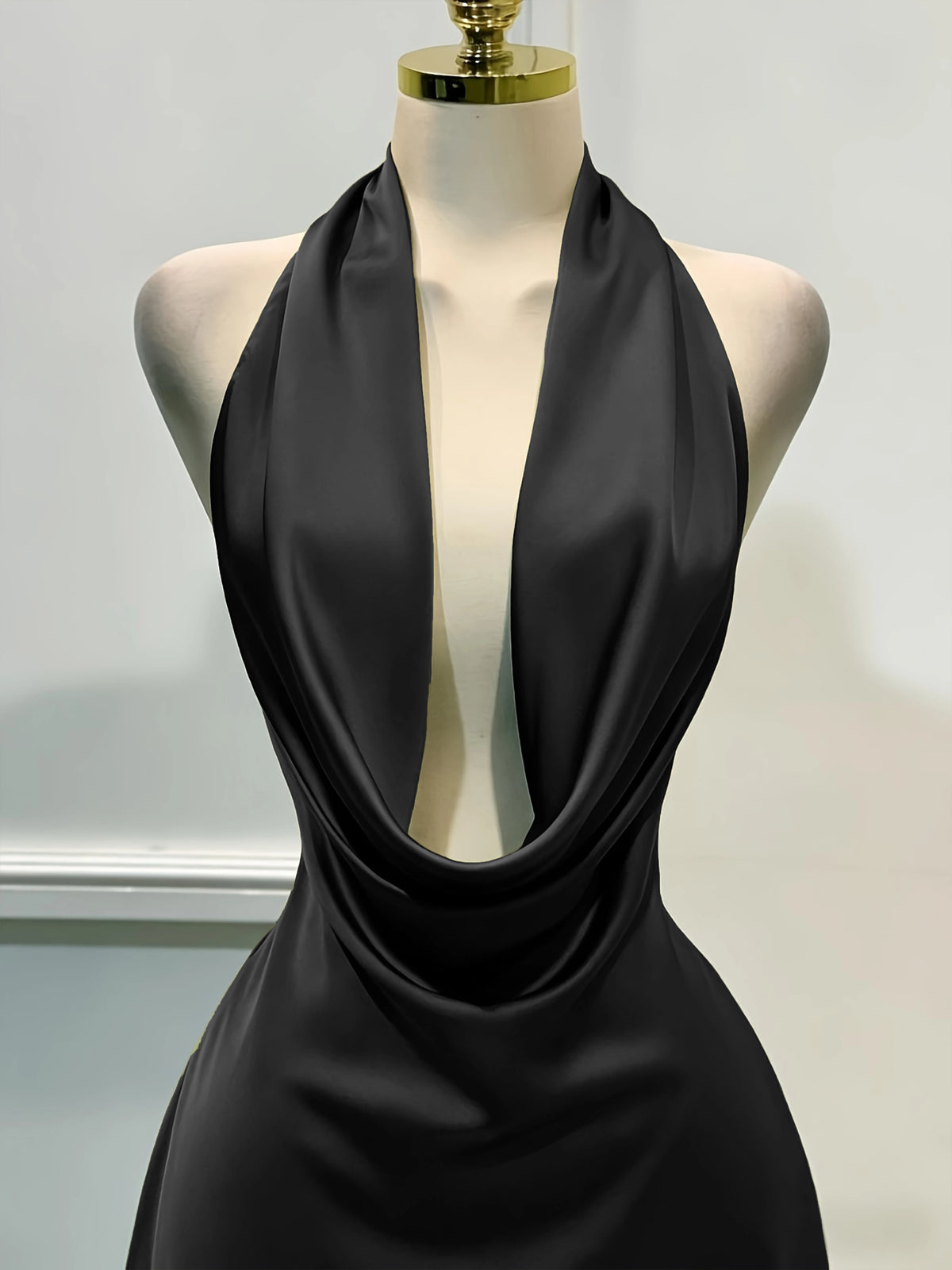 Vestido de Satén Elegante para Mujer - Escote Halter